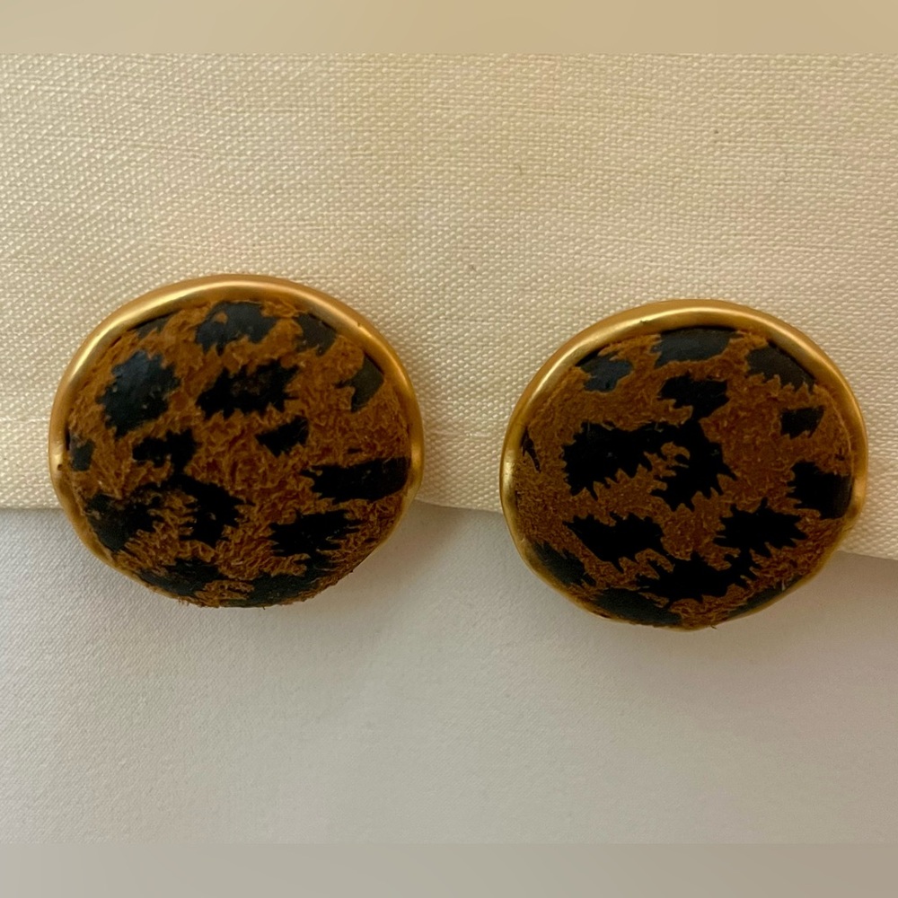 Cheeta Print Button Earrings